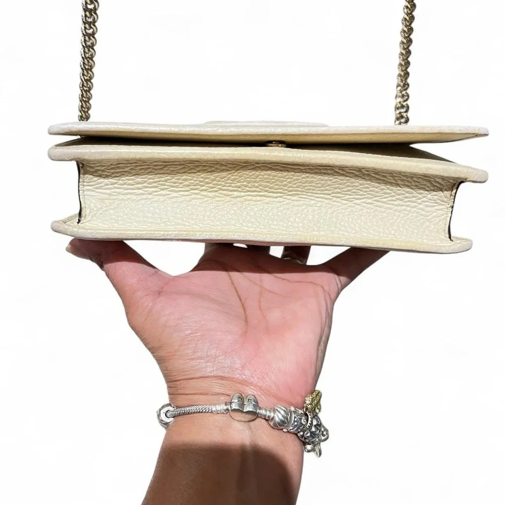 Gucci Ivory Leather Crossbody with Chain - Picture 5 of 16